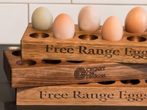 timber egg holder